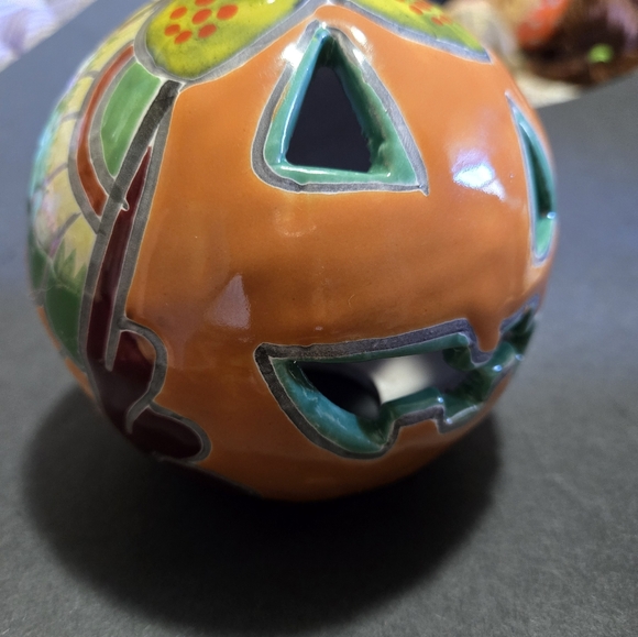 Ceramic Jack O'Lantern - Picture 4 of 8